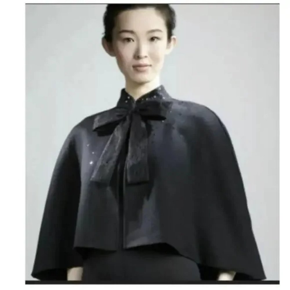Prabal Gurung Neiman Marcus black lace bow sequined wool blend cape one size N